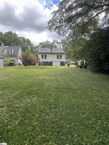 108 Moreland Avenue Laurens SC 29360
