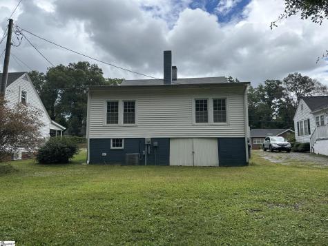 108 Moreland Avenue Laurens SC 29360