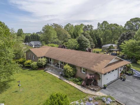 301 Spring Valley Road Boiling Springs SC 29349