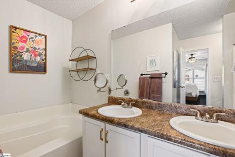501 Westbury Way Simpsonville SC 29680