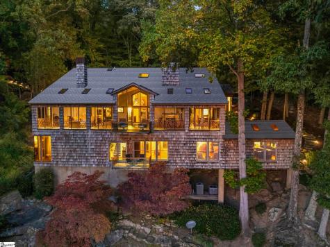 19 Moonshine Falls Trail Landrum SC 29356