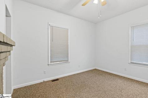 302 Jefferson Street Clinton SC 29325