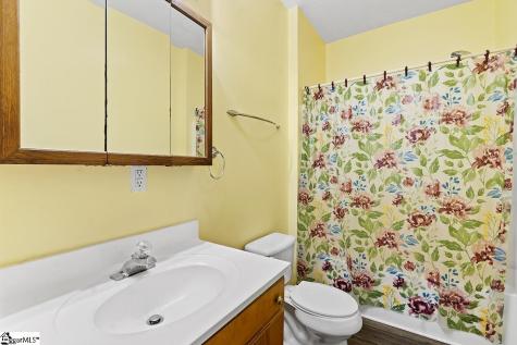 302 Jefferson Street Clinton SC 29325