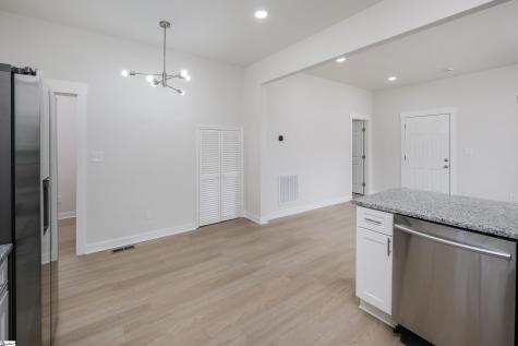 59 Smythe Avenue Greenville SC 29605