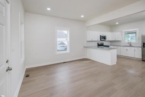 59 Smythe Avenue Greenville SC 29605