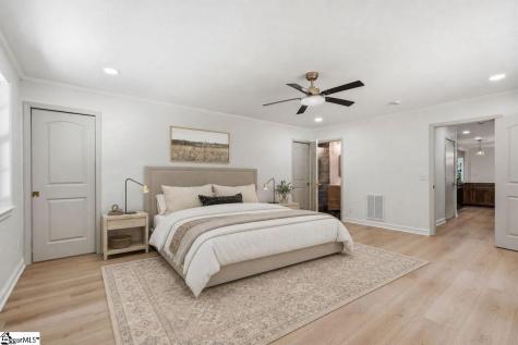 8 Overlook Court Greenville SC 29609