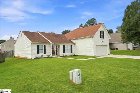 225 Kittiwake Lane Boiling Springs SC 29316