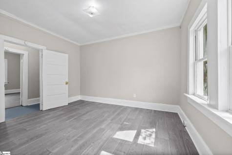 204 Hunters Court Laurens SC 29360