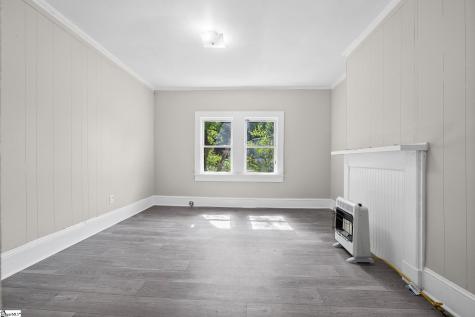 204 Hunters Court Laurens SC 29360