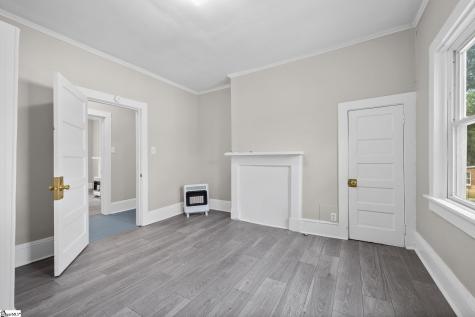 204 Hunters Court Laurens SC 29360