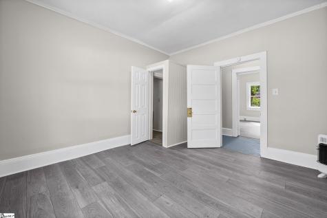 204 Hunters Court Laurens SC 29360