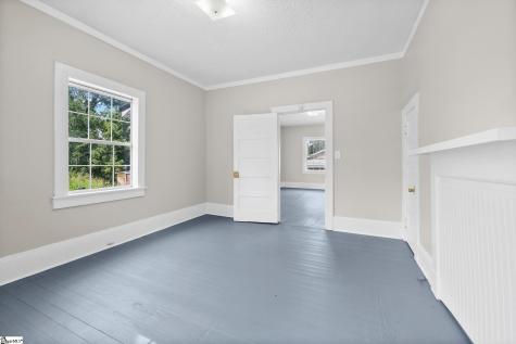 204 Hunters Court Laurens SC 29360