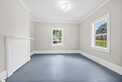 204 Hunters Court Laurens SC 29360