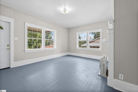 204 Hunters Court Laurens SC 29360