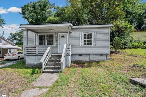 204 Hunters Court Laurens SC 29360