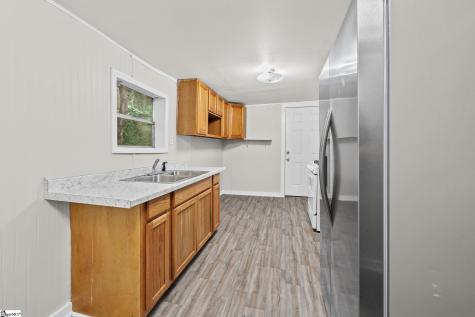 204 Hunters Court Laurens SC 29360