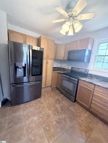 16 Rutledge Avenue Greenville SC 29617