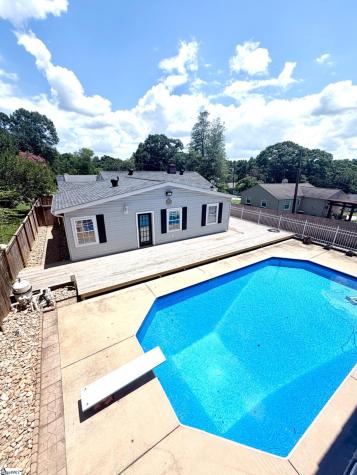 16 Rutledge Avenue Greenville SC 29617