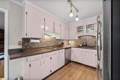 23 Weehawken Circle Taylors SC 29687