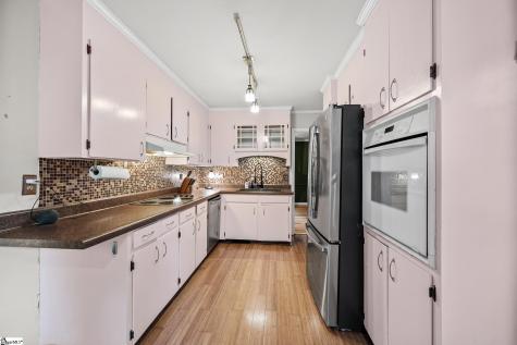 23 Weehawken Circle Taylors SC 29687
