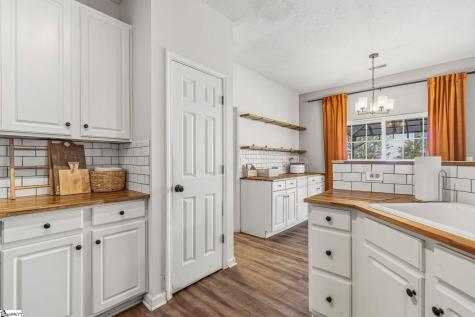 216 Edenberry Way Easley SC 29642