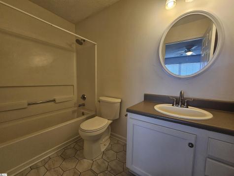 1023 Harts Cove Way Seneca SC 29678