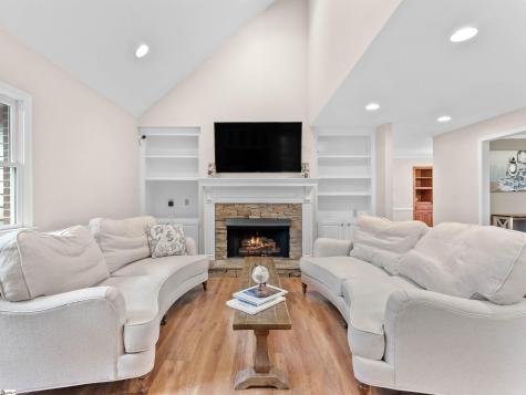 104 Emerald Pointe Drive Seneca SC 29672