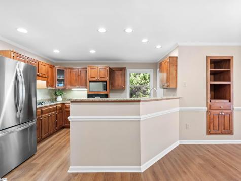 104 Emerald Pointe Drive Seneca SC 29672