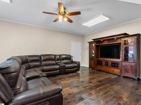 104 Emerald Pointe Drive Seneca SC 29672