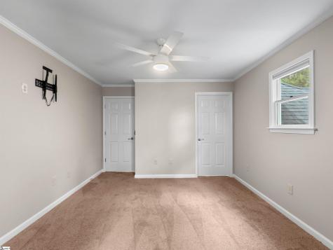104 Emerald Pointe Drive Seneca SC 29672