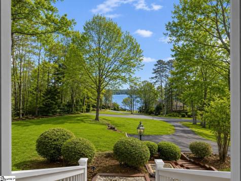104 Emerald Pointe Drive Seneca SC 29672