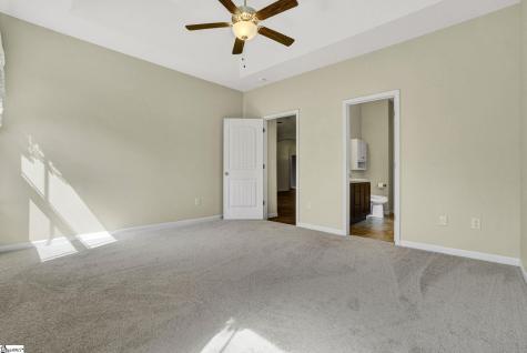 324 S Stonegate Drive Seneca SC 29678
