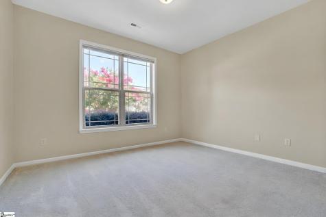 324 S Stonegate Drive Seneca SC 29678