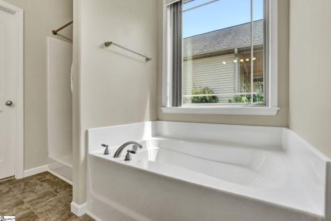 324 S Stonegate Drive Seneca SC 29678