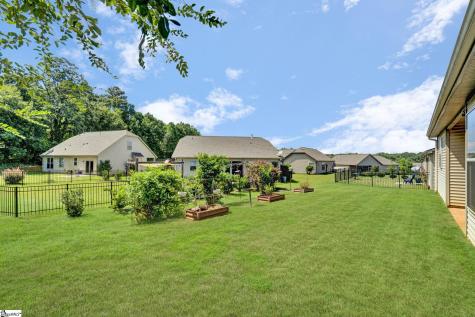 324 S Stonegate Drive Seneca SC 29678