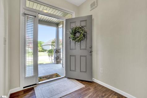 324 S Stonegate Drive Seneca SC 29678