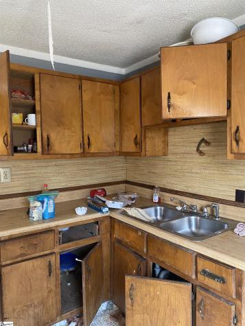409 Easley Bridge Road Greenville SC 29611
