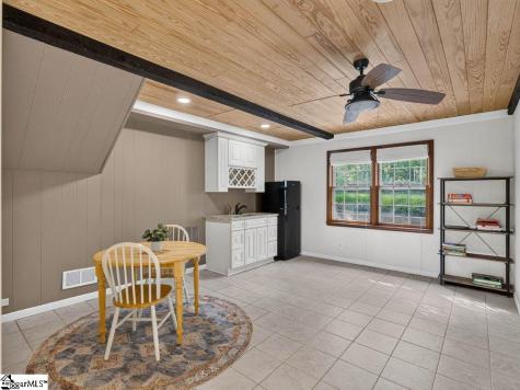 219 Oakwood Court Greenville SC 29607