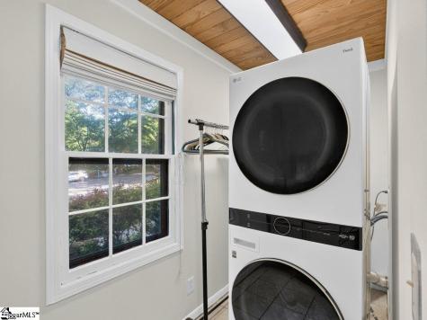 219 Oakwood Court Greenville SC 29607