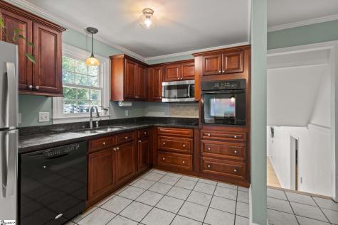 113 Abingdon Way Greenville SC 29615