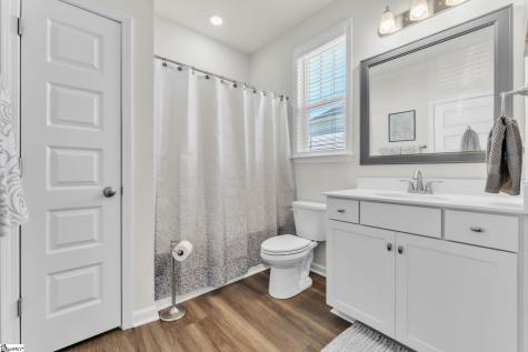 400 N Oak Crest Drive Belton SC 29627