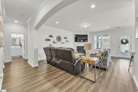 400 N Oak Crest Drive Belton SC 29627