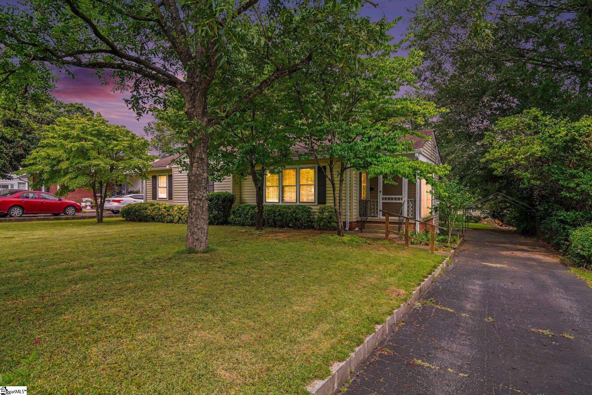 8 Bent Twig Drive Greenville SC 29605