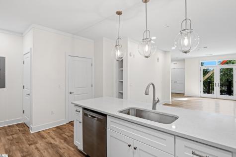 98 E Mcbee Avenue Greenville SC 29601