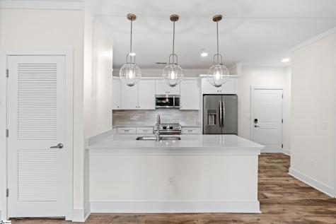 98 E Mcbee Avenue Greenville SC 29601