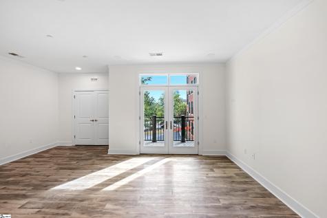 98 E Mcbee Avenue Greenville SC 29601