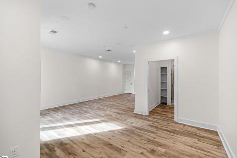 98 E Mcbee Avenue Greenville SC 29601