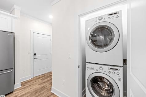 98 E Mcbee Avenue Greenville SC 29601