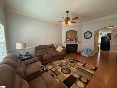 644 Clarion Court Boiling Springs SC 29316