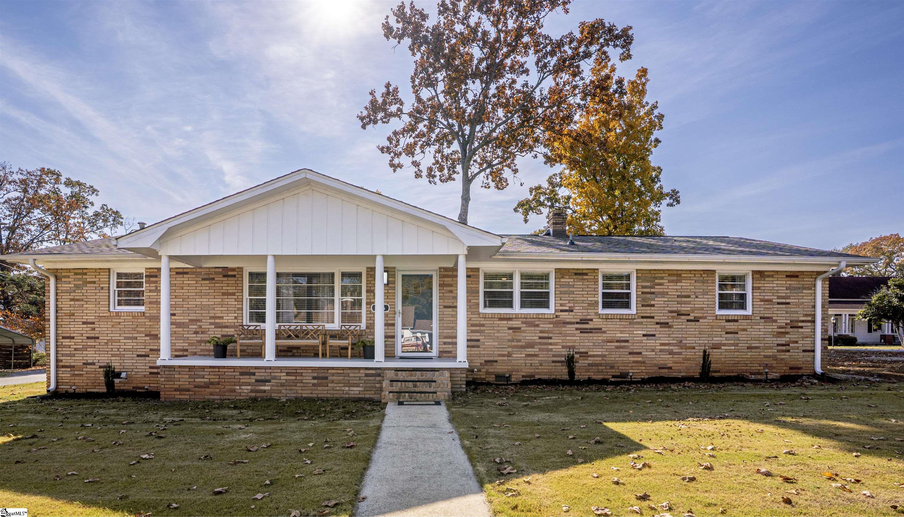 806 South B Street Easley SC 29640